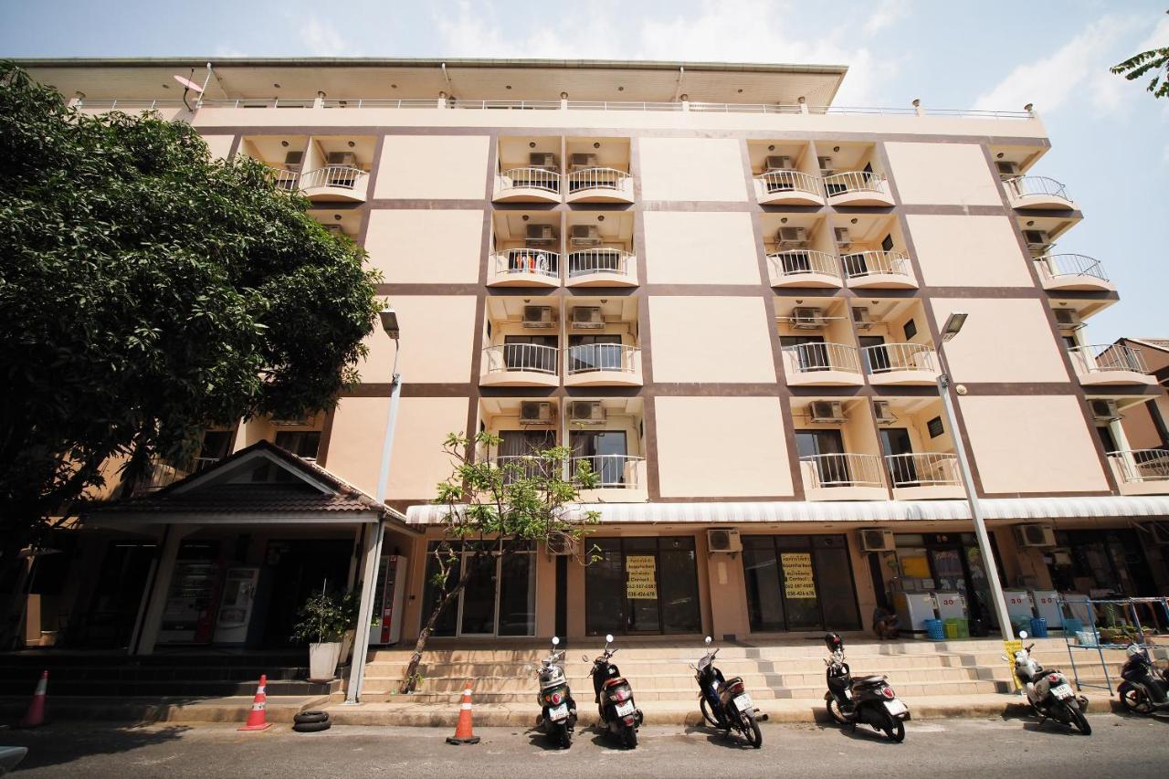 Oyo 850 Hotel 2*